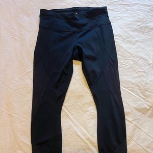 Athleta ultimate mesh Capri navy